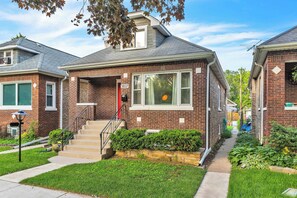 Exterior - Spacious 2BR Retreat • Full Basement • Coffee Bar • Pet Friendly (Brookfield)