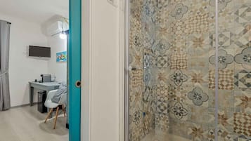 Shower, bidet, toilet paper
