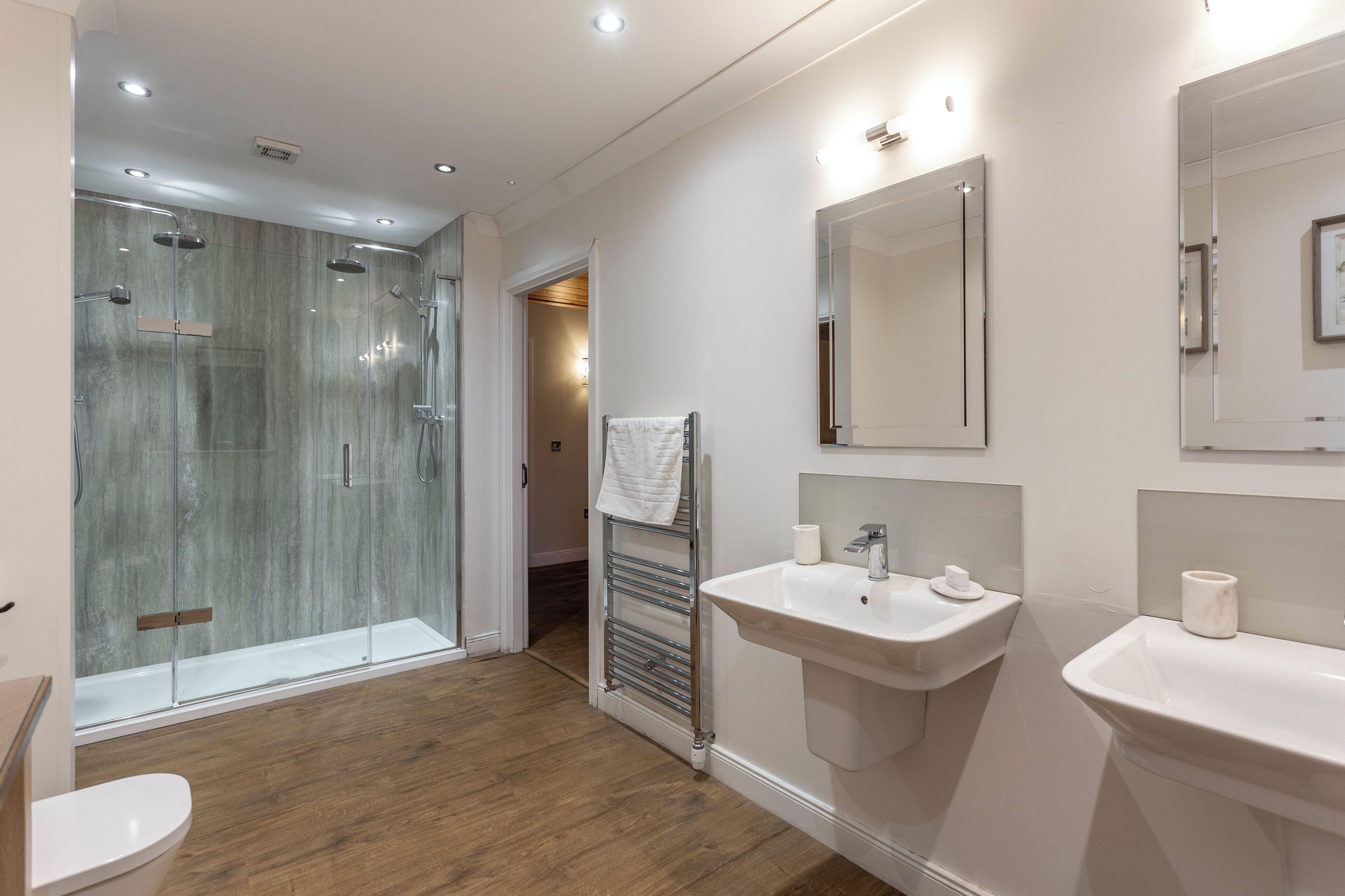 Classic Cabin | Bathroom