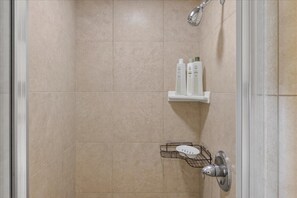 Shower, hair dryer, towels - 3998 Pacific Nirvana - 3 Blocks from the Beach! (Pacific Grove)