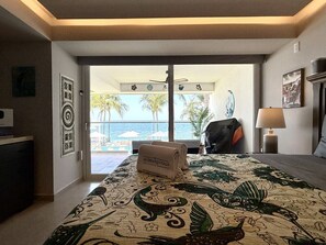 2 bedrooms, desk, iron/ironing board, travel cot - Beachfront 2BR Condo w/ Ocean Views, Huge Balcony & 8 Pools (Puerto Vallarta)