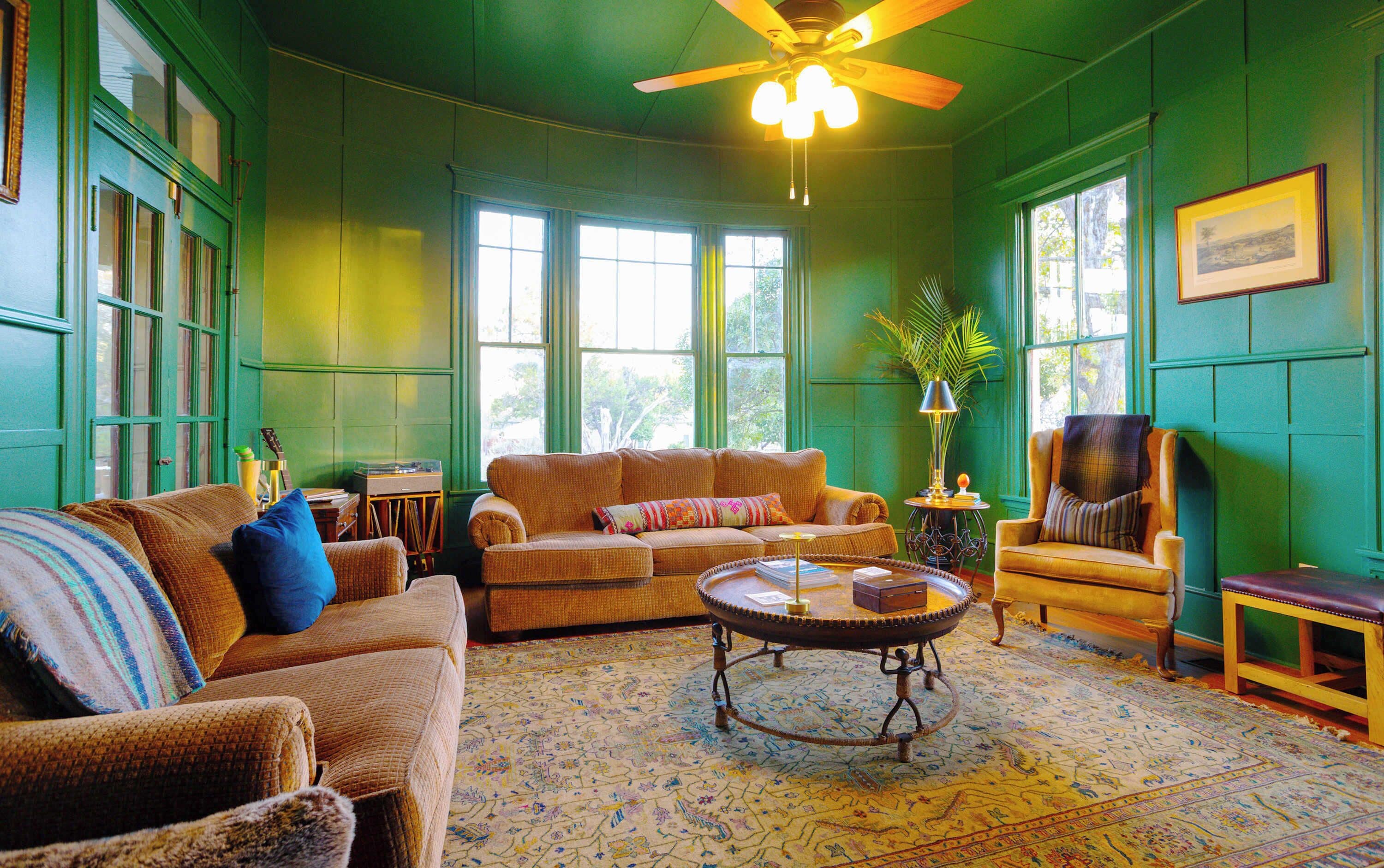 Casa, varias camas, patio, vistas a la piscina (1906 Haus) | Vistas desde la habitación