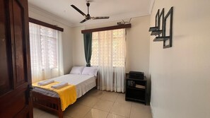 4 Schlafzimmer, Bügeleisen/Bügelbrett, kostenloses WLAN