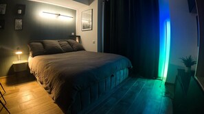Iron/ironing board, Internet, bed sheets - Your cosy studio in the heart of Manosque (Manosque)