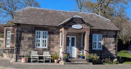 Unique Historic Toll House
Berwick upon Tweed.