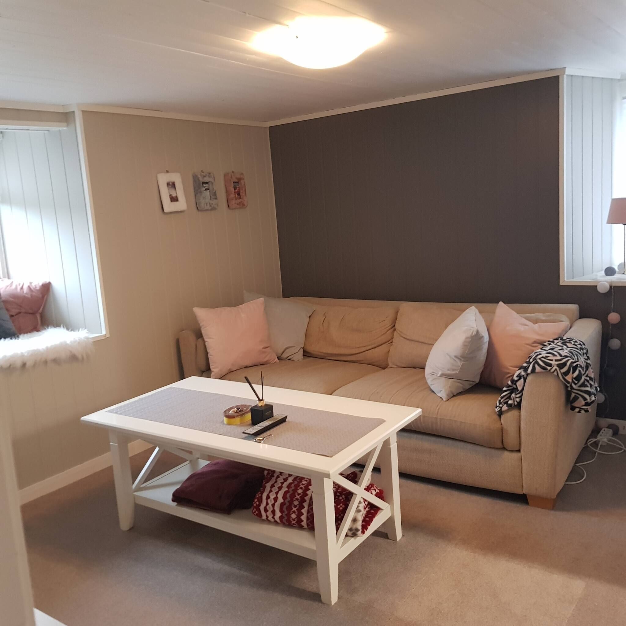 Chambre, 1 chambre, fumeurs | Salle de séjour | Livres