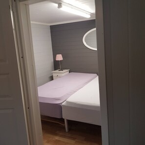 1 bedroom - Room-cosy Living Room, Bedroom and Bathr (Askøy)