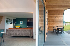 Interior - The Irvine, North Berwick (Whitekirk)