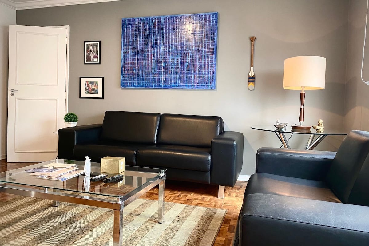 Apartment | Laptop workspace, blackout drapes, iron/ironing board, free WiFi