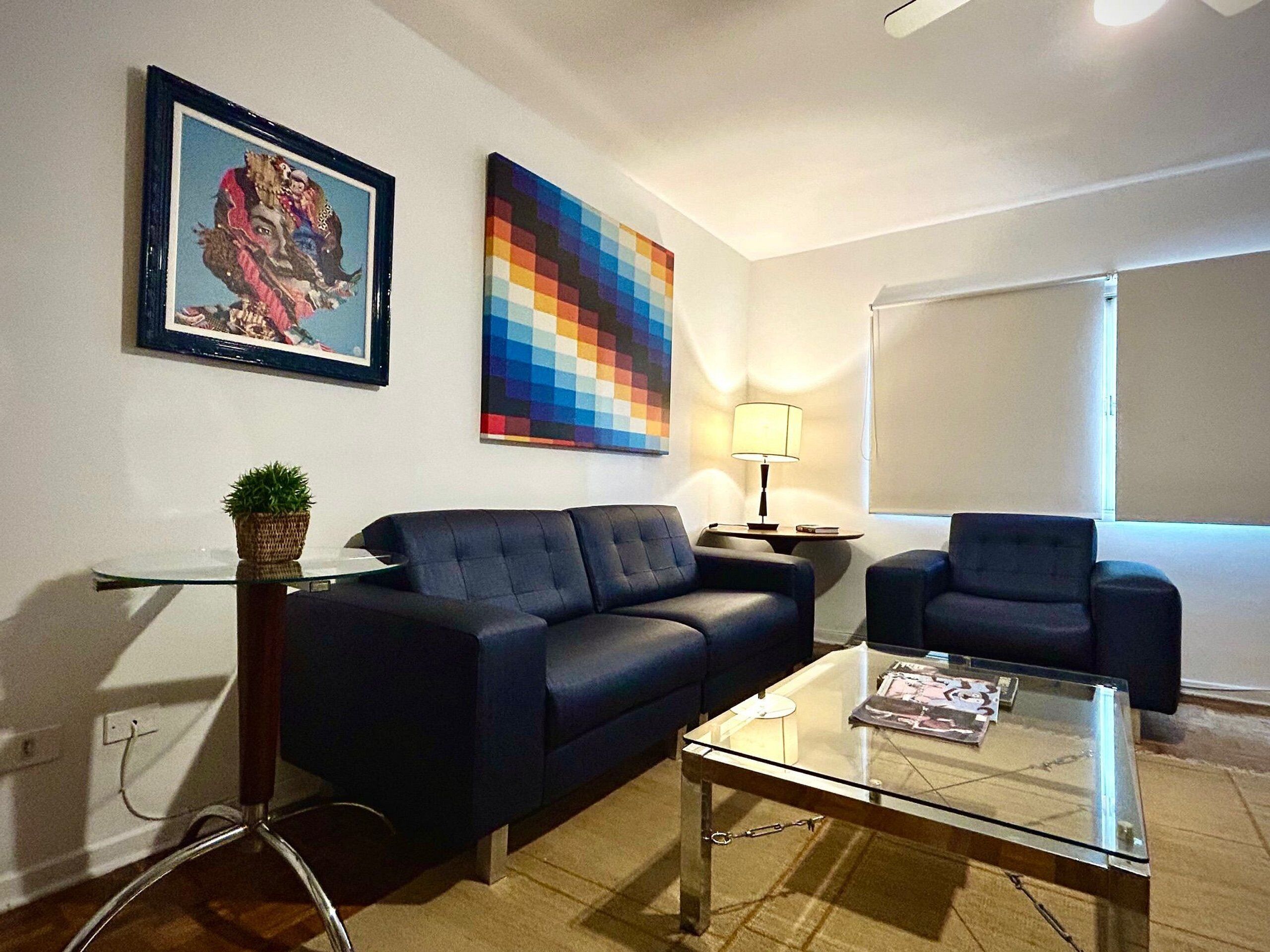 Apartamento | Zona de estar | Una televisión de pantalla plana