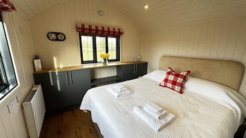 1 bedroom, individually decorated, individually furnished, free WiFi