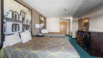 Escritorio y espacio para trabajar con laptop