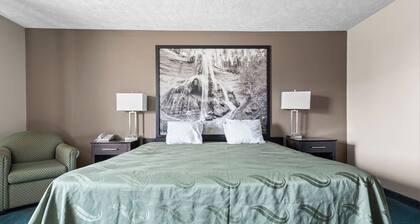 Burgundy Inn and Suites