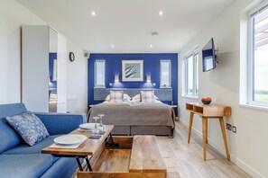 Deluxe Cabin, Lake View | Free WiFi - Landal Gwel an Mor (Portreath)