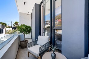 Apartment (1 Bedroom) | Interior - Alto Livello 304 (Cape Town)