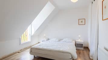 Iron/ironing board, WiFi