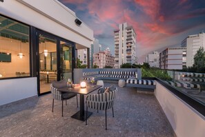 Outdoor dining - Magdalena 1163 (San Juan)