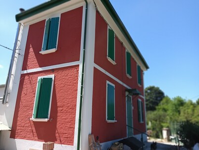 B&B FIORE, ONE BEDROOM APARTMENT, DUCATI AREA