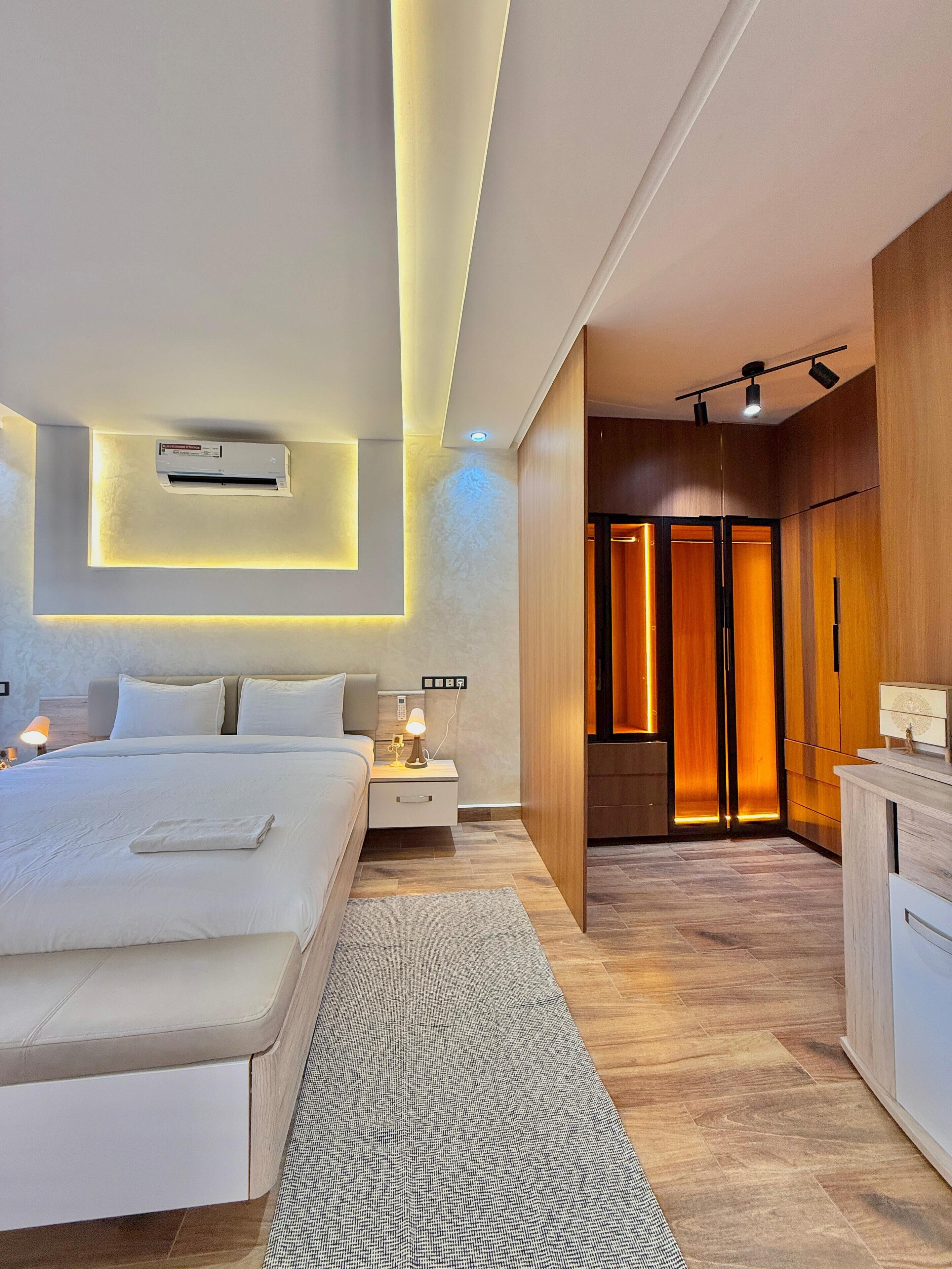 4 Schlafzimmer, Bügeleisen/Bügelbrett, WLAN, Bettwäsche