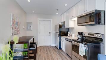 Fridge, microwave, oven, dishwasher