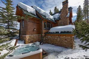 Outdoor spa tub - Breckenridge 115 - Five Bedroom Villa, Sleeps 12 (Breckenridge)