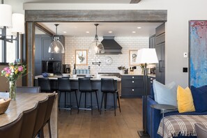 Interior - Breckenridge 117 - Eight Bedroom Villa, Sleeps 16 (Breckenridge)