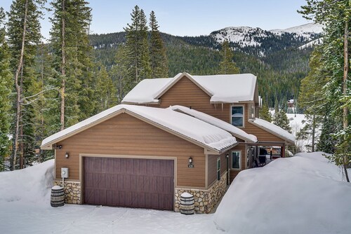 Blue River 3 - Four Bedroom Villa, Sleeps 10