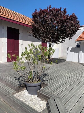 Exterior detail - Arcachon house in the center of town (Arcachon)