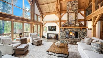 智能电视、壁炉