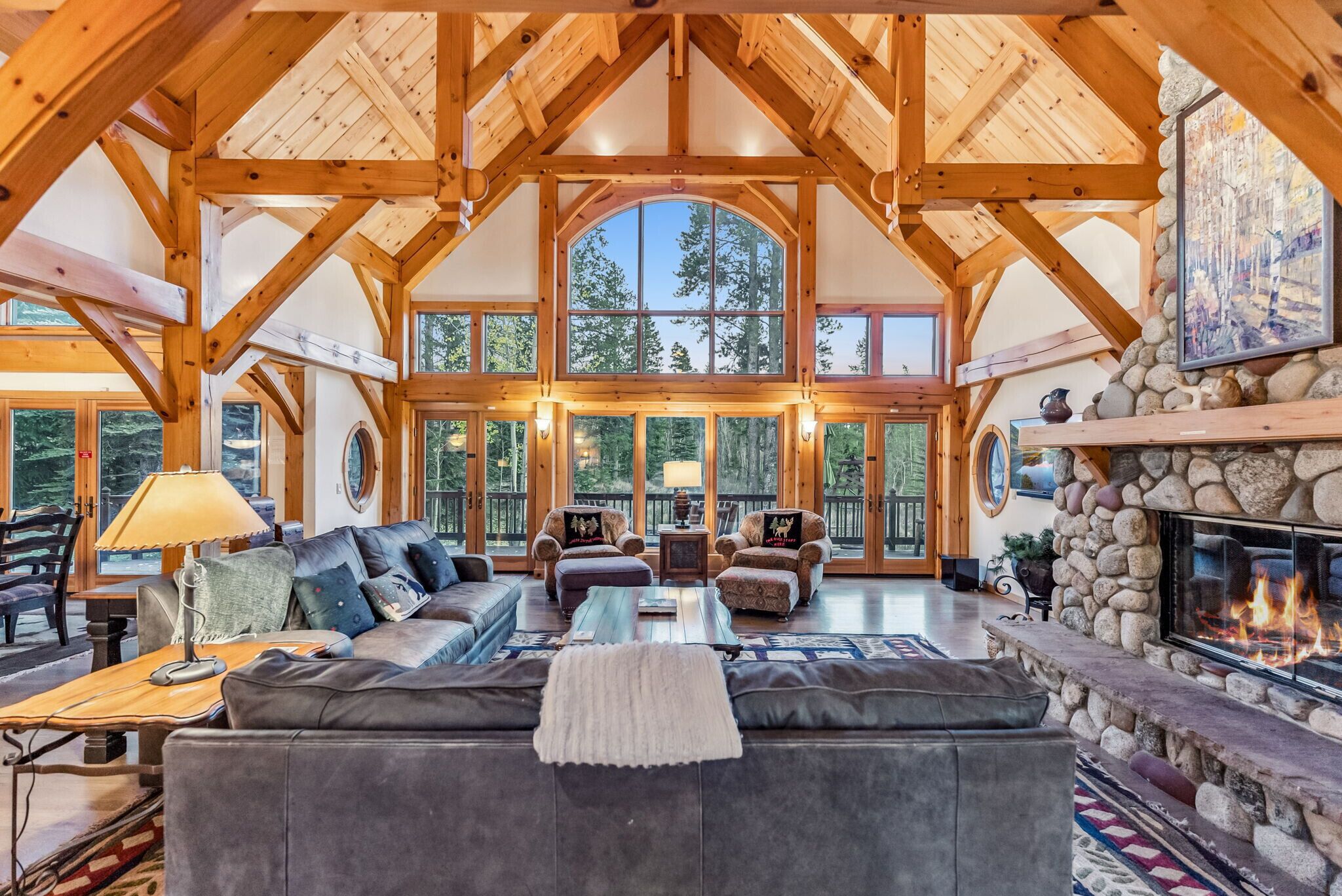 TV connectée, cheminée