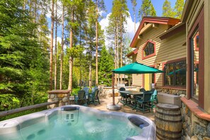 Outdoor dining - Breckenridge 150 - Four Bedroom Villa, Sleeps 12 (Breckenridge)