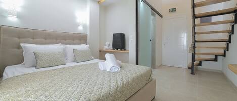 Fer et planche Ă repasser, Wi-Fi, draps fournis