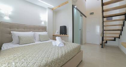 Holiday Home 'One Bedroom Apartment' with Balcony, Wi-Fi and Air Conditioning