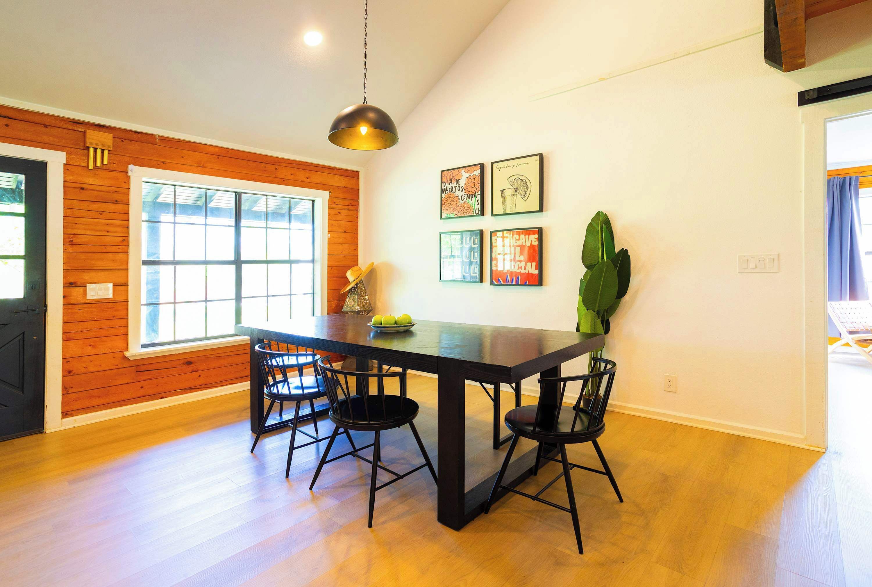 Talo, useita sänkyjä, pääsy uima-altaalle, näköala uima-altaalle (Ranchito) | Ruokailu