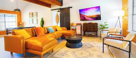 House, Multiple Beds, Pool Access, Pool View (Ranchito) | Living area