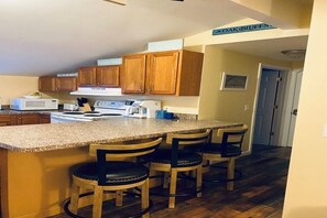 Private kitchen - Perfect One Bedroom Garage Apartment w/AC (Oak Bluffs)
