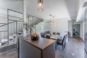 Dining - Villa Nonna Novigrad by Istriaselect Villas (Brtonigla)