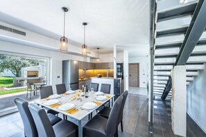 Dining - Villa Nonna Novigrad by Istriaselect Villas (Brtonigla)