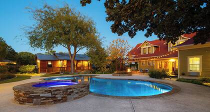 Cypress Creek Cabin Stay for 6 - Pool, Hot Tub