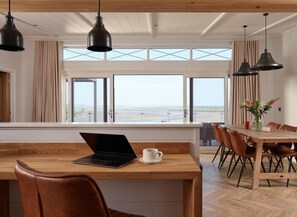 Interior - Canto Spa (pet), Carmarthen (Laugharne)
