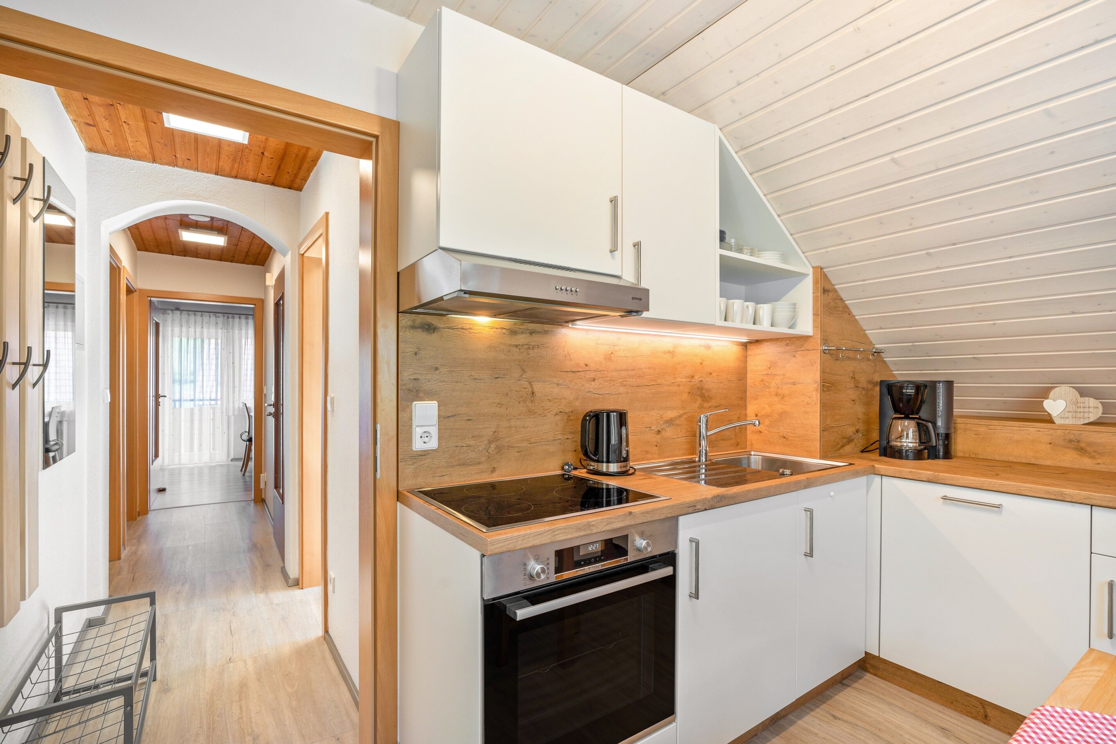 Kühlschrank, Ofen, Herdplatte, Geschirrspüler