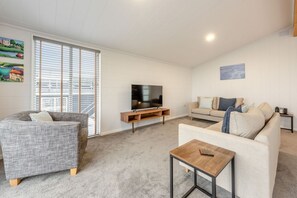 Living area - Sonnet 3 Spa (Pet), Carmarthen (Laugharne)