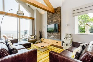 Living area - The View, Dylan Coastal Resort (Laugharne)