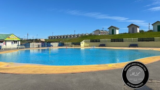 Pool - Oak Village 83 - Grange Leisure Park with Hot Tub (Mablethorpe, Lincs)