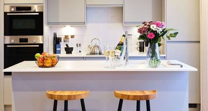 Epic Spa (Pet), Carmarthen