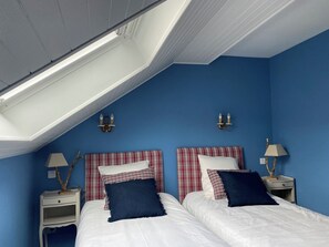 Iron/ironing board, WiFi, bed sheets - Hostellerie Alsacienne, charming bed and breakfast Le Kelsch***, France (Masevaux-Niederbruck)