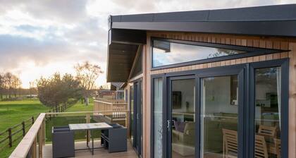 The Royal, Laceby Manor Resort & Spa