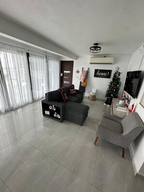 Living area - Vista Bonita W/ Infinity Pool /Billar/ 10 people (Sector Vereda)
