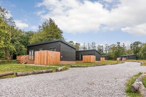 Exterior - Somersby Spa, Kenwick Woods (Louth)