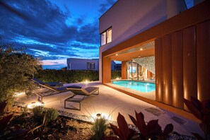 Pool - 3-bedroom Villa Seconda in Mugeba with Pool (Mugeba)